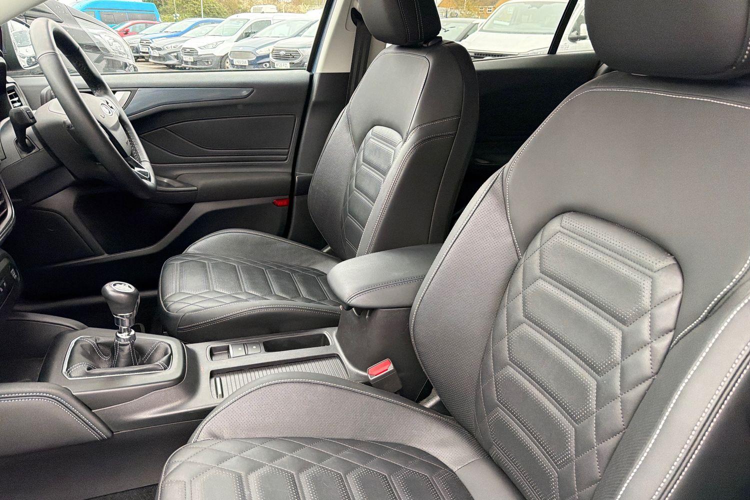 Ford FOCUS Photo 18
