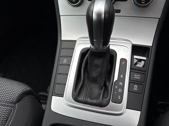 VOLKSWAGEN CC Photo 36