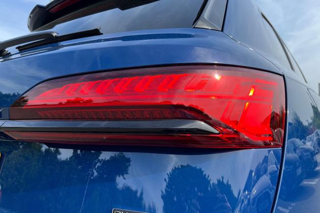 Audi Q7 Photo 18