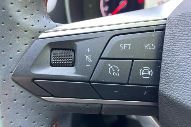 SEAT Leon Photo 16