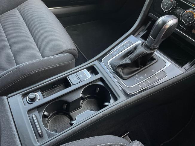 VOLKSWAGEN Golf Photo 42