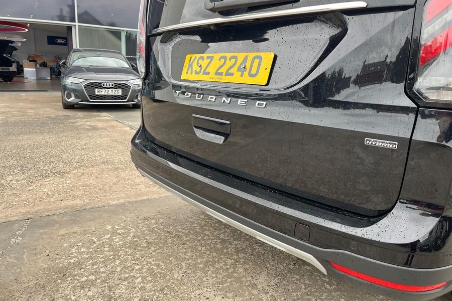 Ford GRAND TOURNEO CONNECT Photo autoimg-a15f1786d4b52ded9f5214b947ac8a1f580293b9.jpg