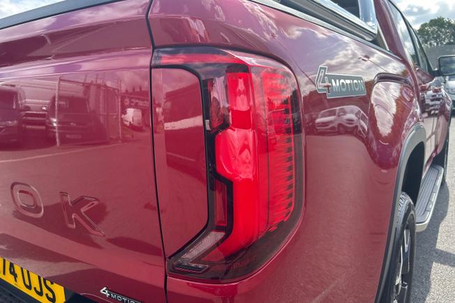 VOLKSWAGEN Amarok Photo 18
