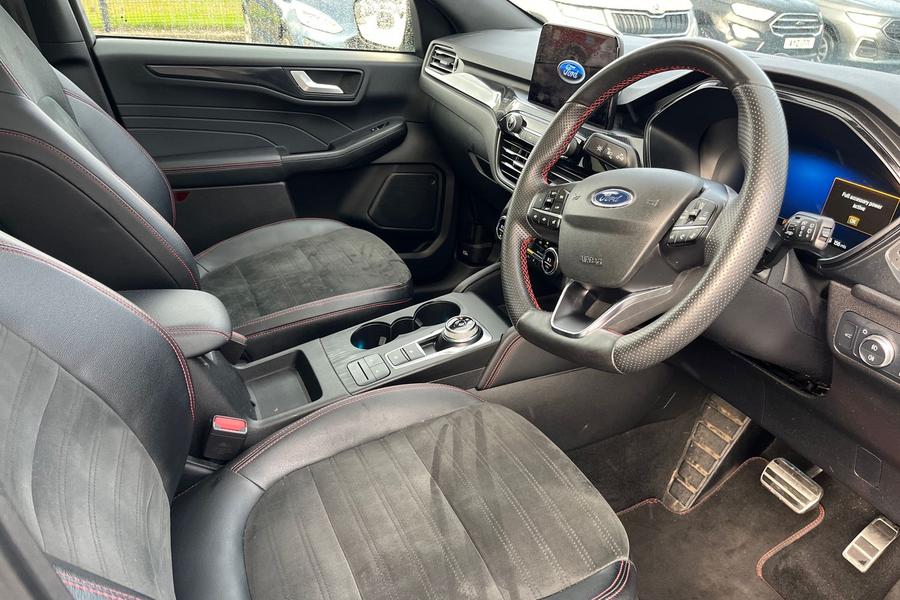 Ford KUGA Photo autoimg-a161605531d07272b855e53aafdb667ae0d20b9c.jpg