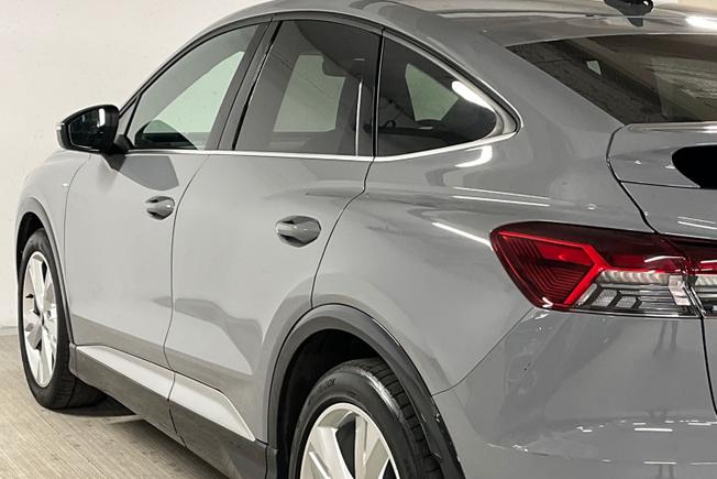 AUDI Q4 E-Tron Photo 32