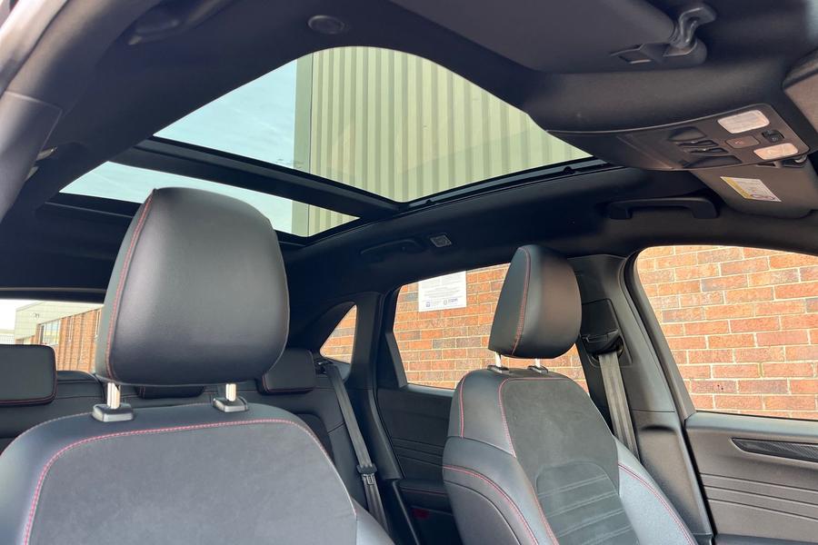Ford Kuga Photo autoimg-a167913b9ea60473298823ea0f5d081f9a73f1fc.jpg
