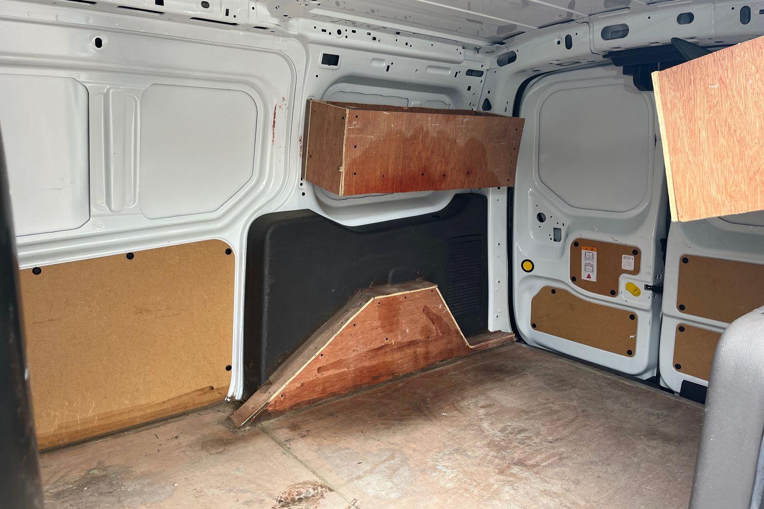 Ford TRANSIT CONNECT Photo 3