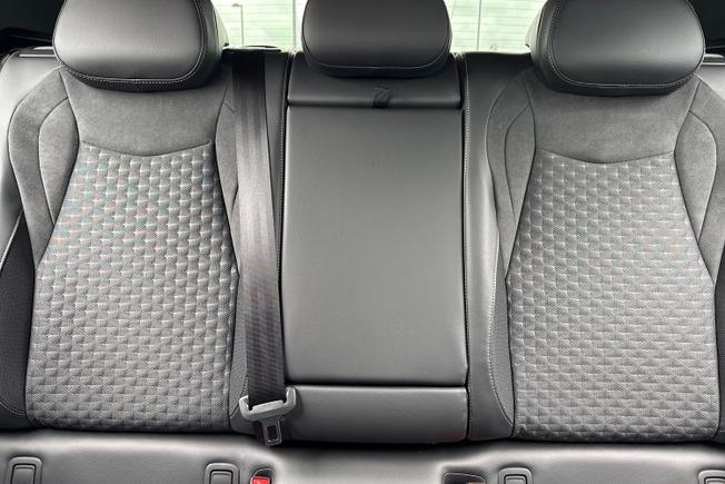 VOLKSWAGEN T-Roc Photo 40