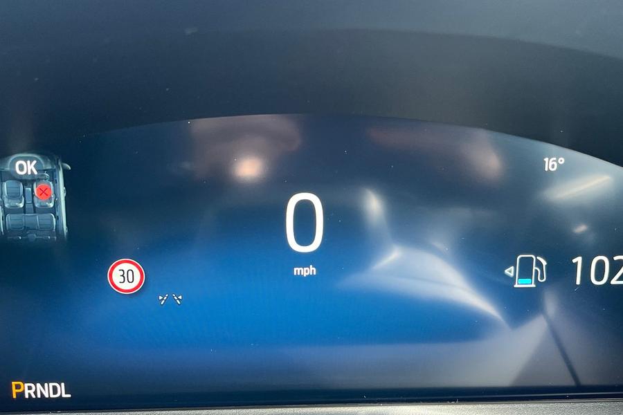 Ford KUGA Photo autoimg-a1698209a0a554e55e50ba4986cbbe7acdc03cb0.jpg