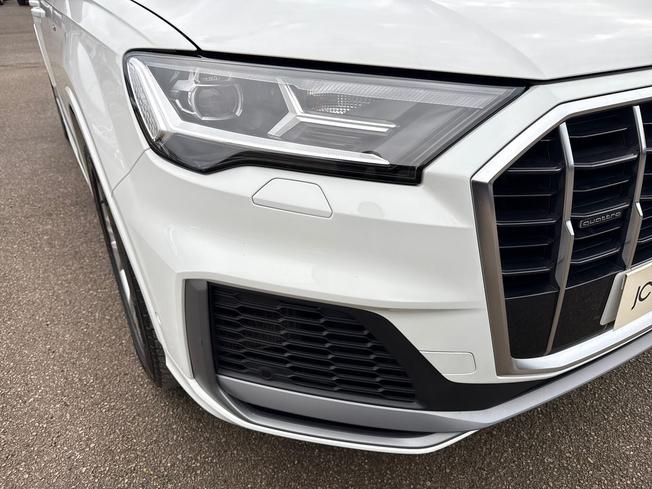AUDI Q7 Photo 34