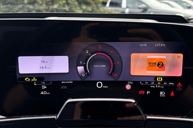 AUDI Q7 Photo 15