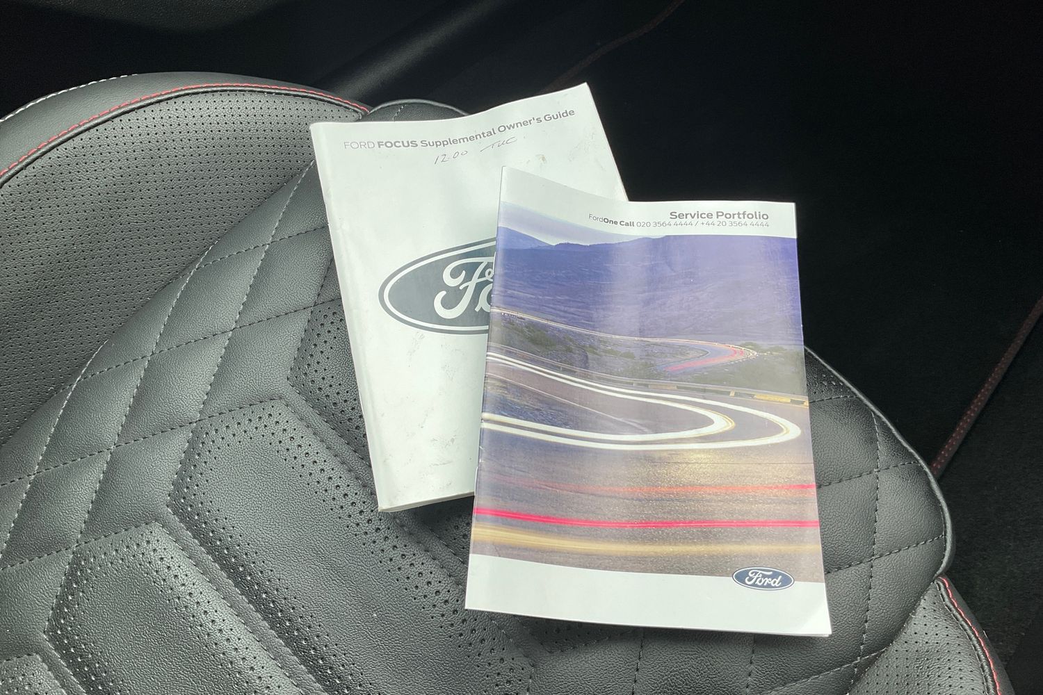 Ford FOCUS Photo 21