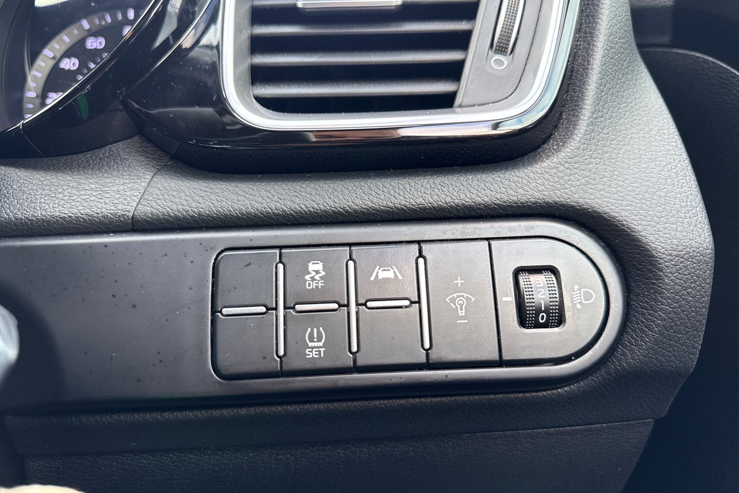 Kia XCEED Photo 32