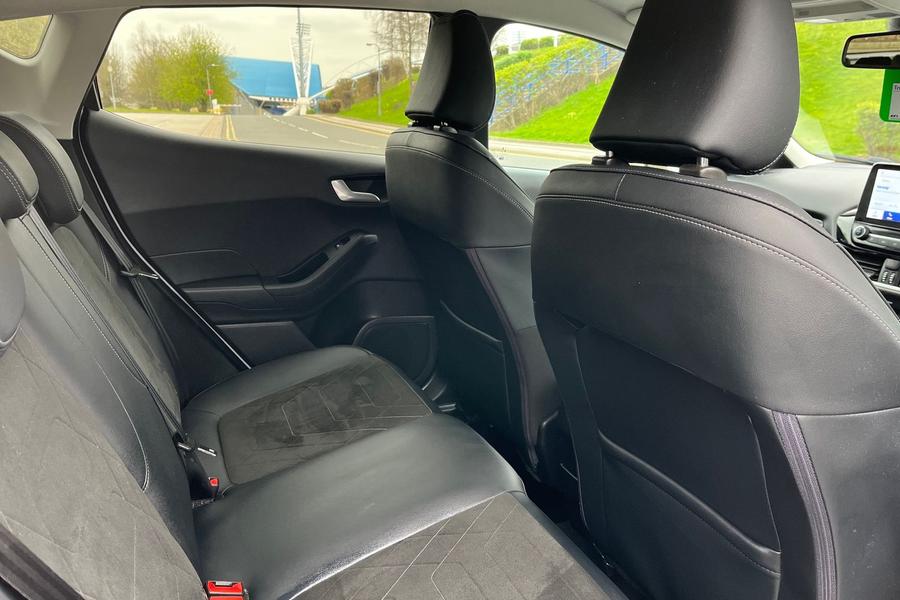 Ford FIESTA Photo autoimg-a17a2ed2c1c8b77ad772cbfcb320d6a67dbf2b83.jpg