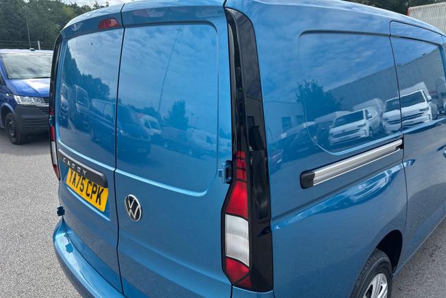 VOLKSWAGEN Caddy Maxi Photo 18