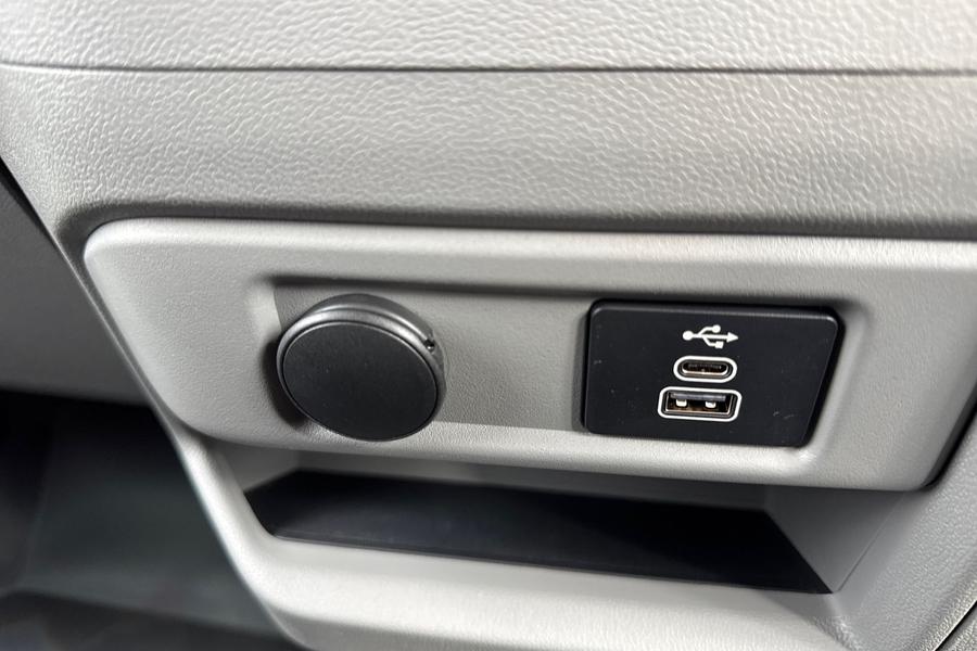 Ford TRANSIT CUSTOM Photo autoimg-a18401c453b596491929e1df928aefd16bd82c55.jpg