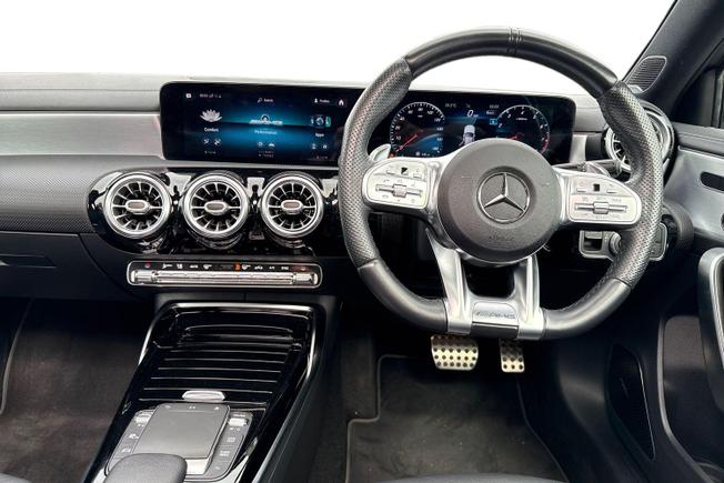 Mercedes-Benz A Class Photo 11