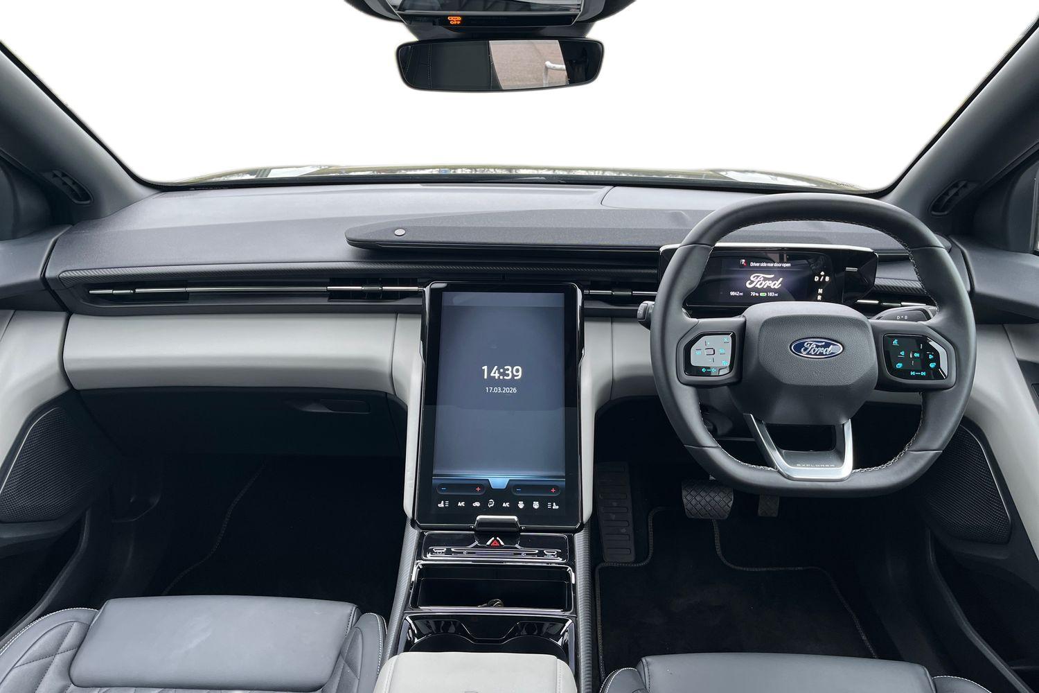 Ford Explorer Photo 9