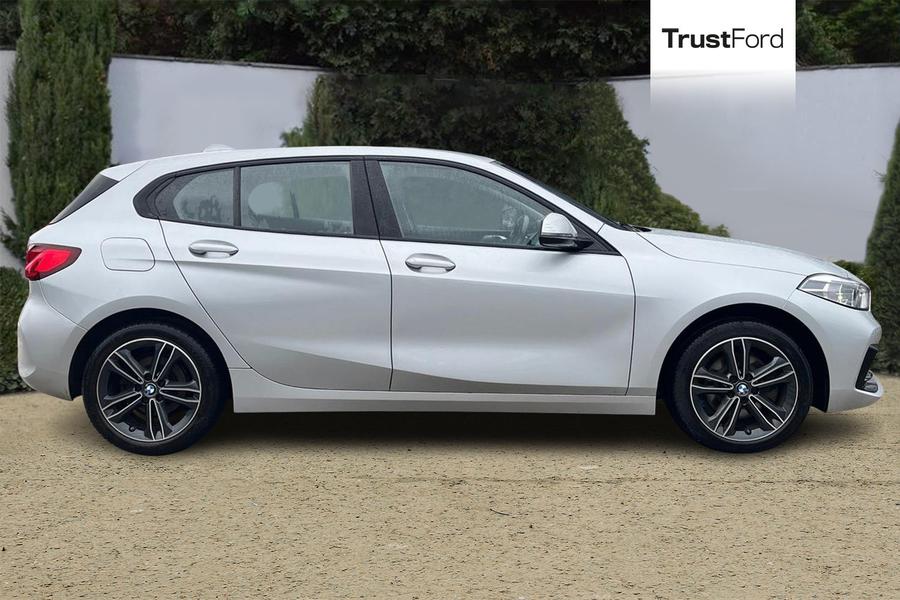 BMW 1 SERIES Photo autoimg-a18cf5b20872548fb029af303eddd3ce325153bb.jpg