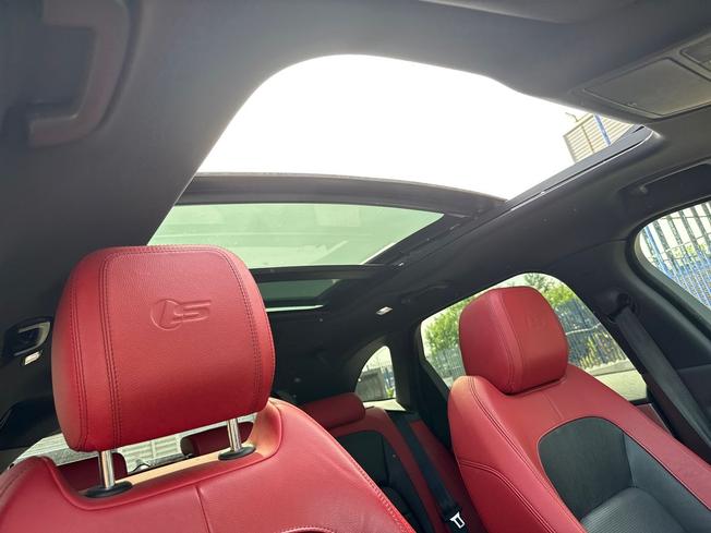 JAGUAR F-Pace Photo 30