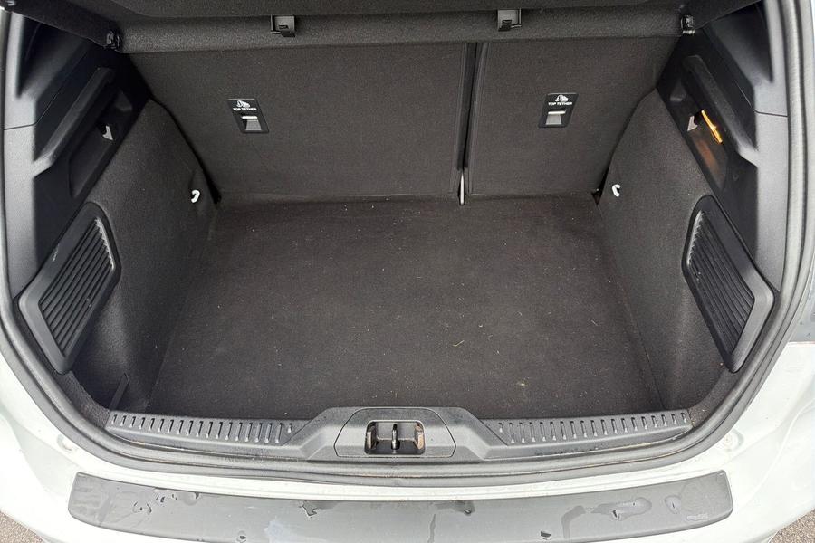 Ford Focus Photo autoimg-a18dc655e5dced62aa6036579ab37623f855356e.jpg