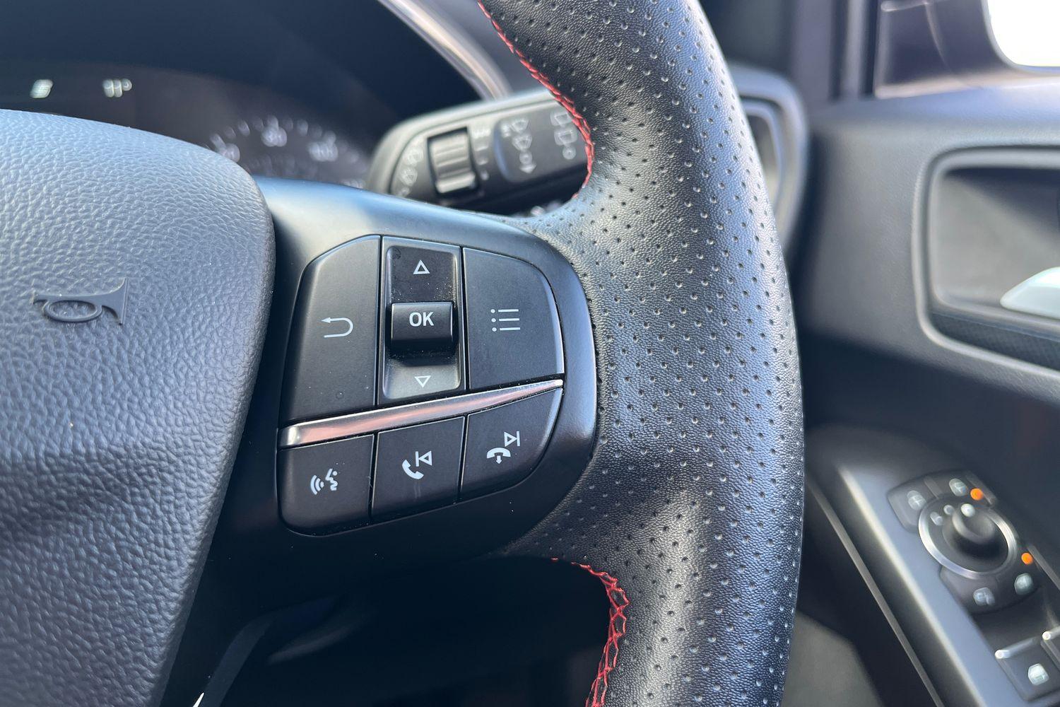 Ford FOCUS Photo 35