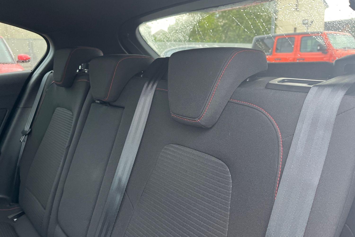Ford FOCUS Photo 19