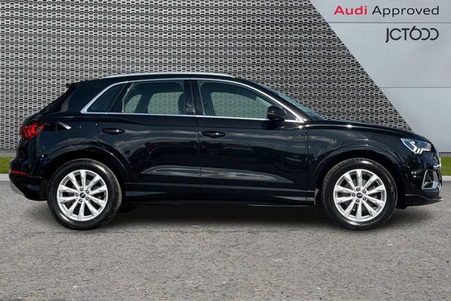 AUDI Q3 Photo 4