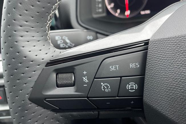 SEAT Ibiza Photo 16