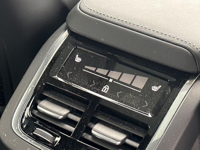 VOLVO XC60 Photo 26