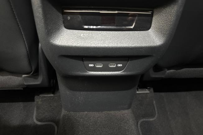 VOLKSWAGEN Tiguan Photo 29