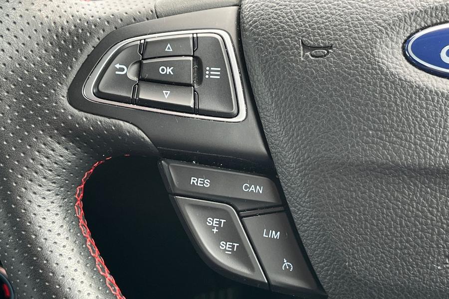 Ford EcoSport Photo autoimg-a1af7fd5de326b8a07627dec04139035acfcc059.jpg