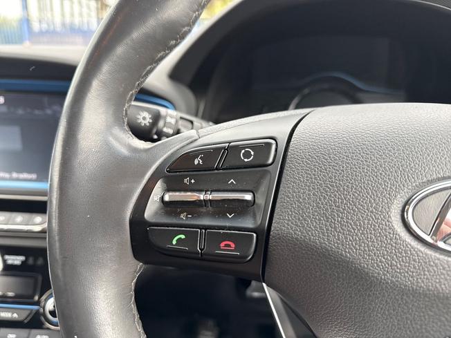 HYUNDAI Ioniq Photo 16