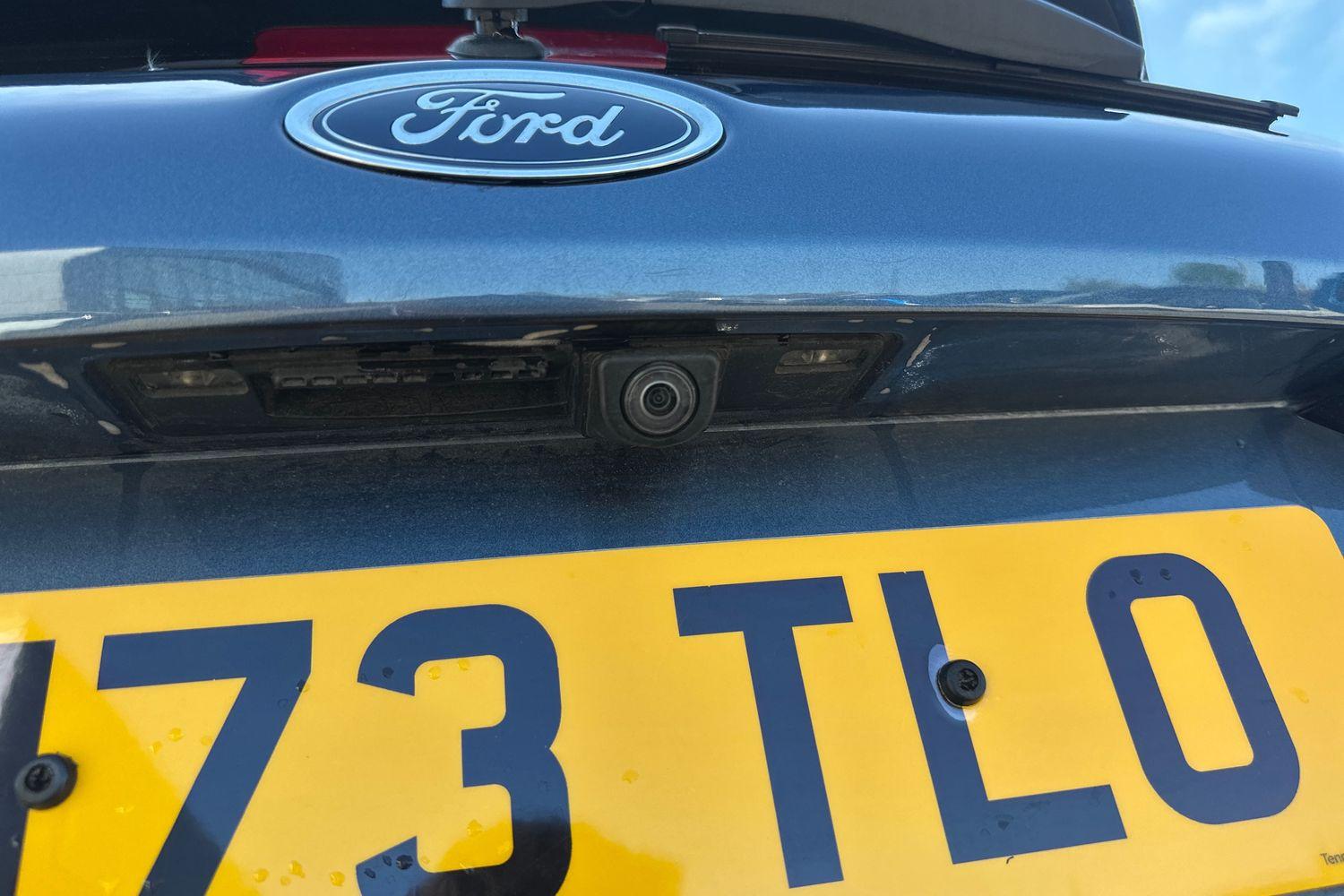 Ford FIESTA Photo 34