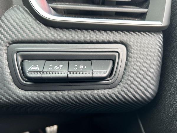 Renault Clio Photo autoimg-a1b836784757d3471de912e14d0725f883cdcd58.jpg