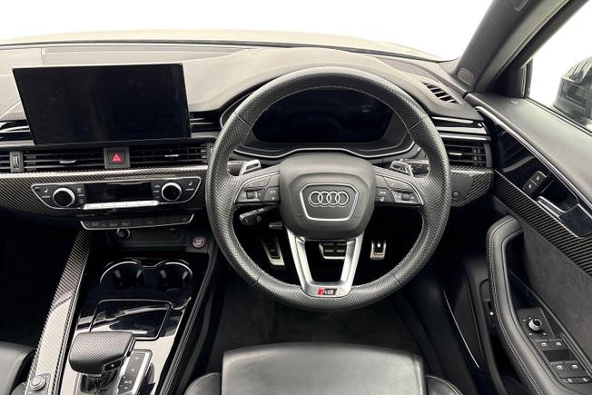 Audi RS4 Photo 11