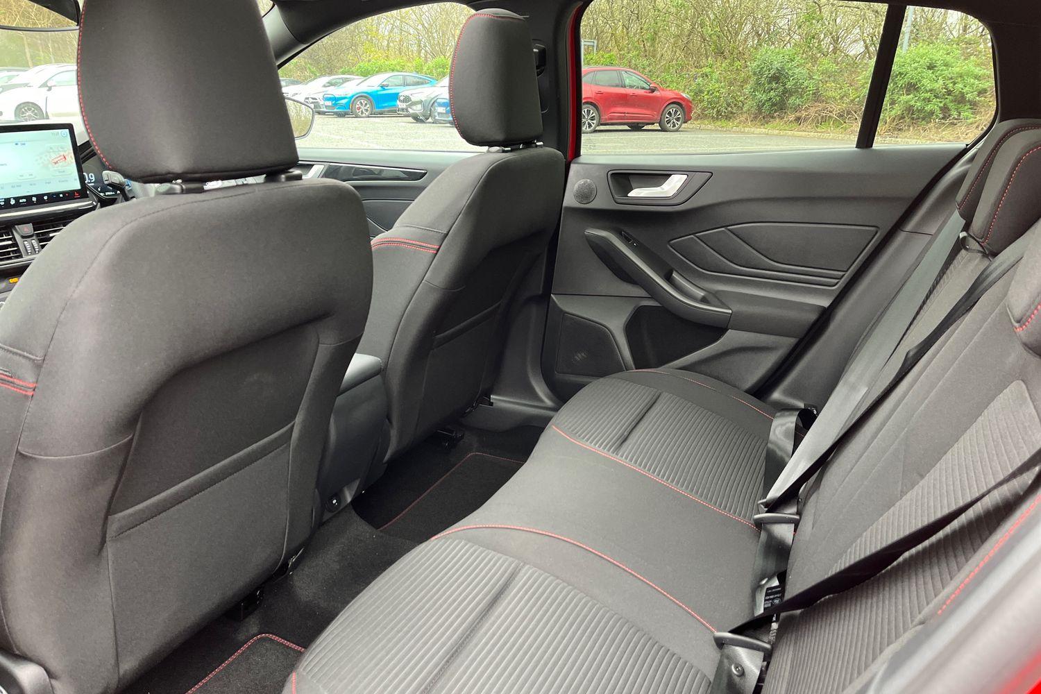 Ford FOCUS Photo 37