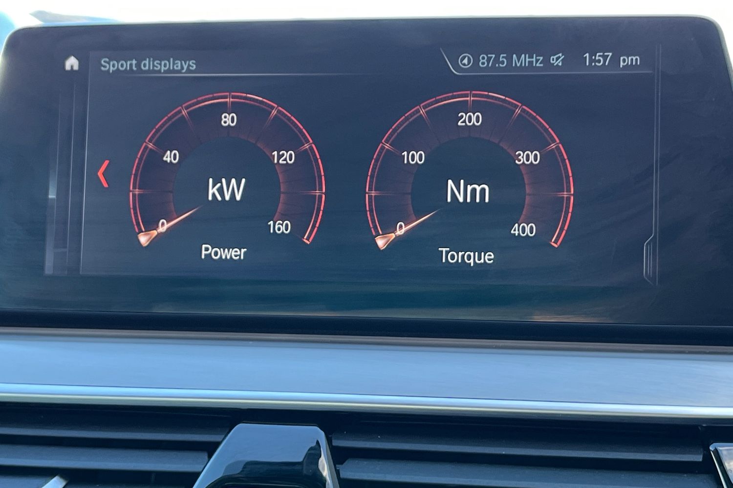 BMW 5 SERIES Photo 29