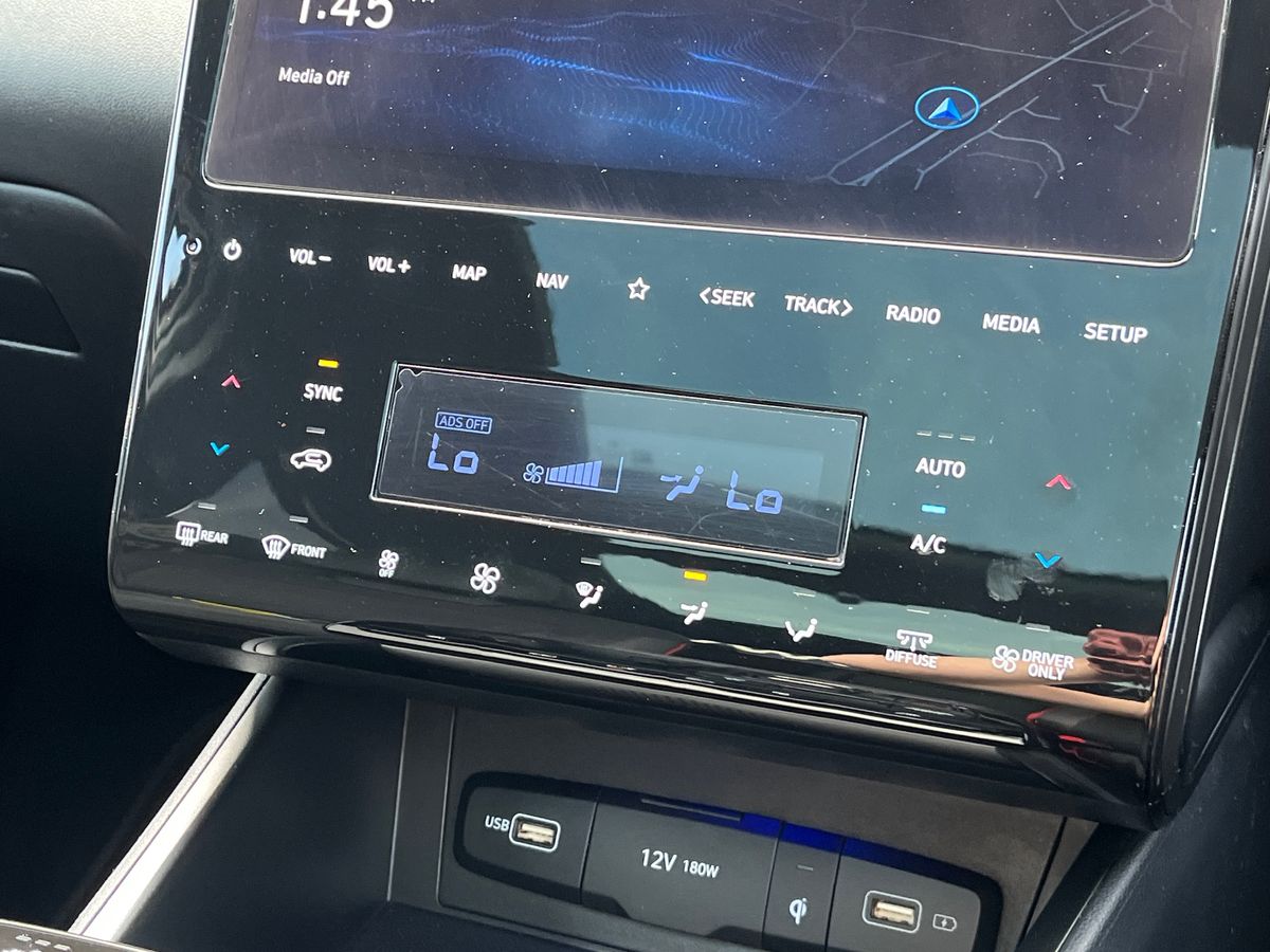 Hyundai TUCSON Photo 12