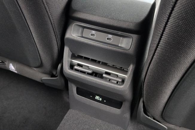 AUDI Q3 Photo 38