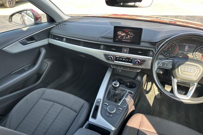 AUDI A4 Avant Photo 58