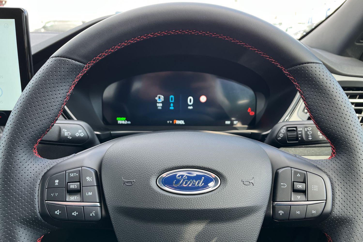 Ford KUGA Photo 11