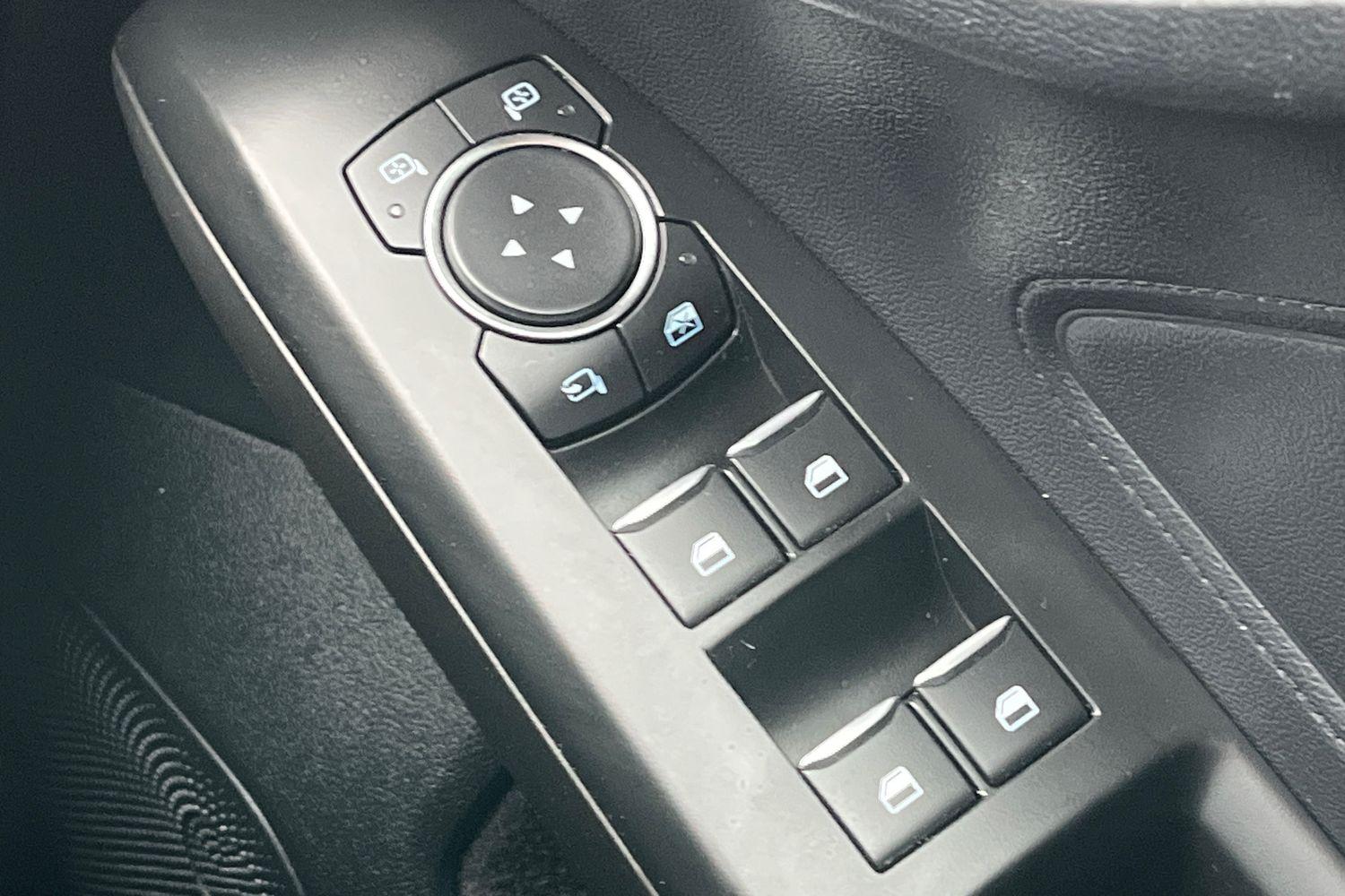 Ford FOCUS Photo 15