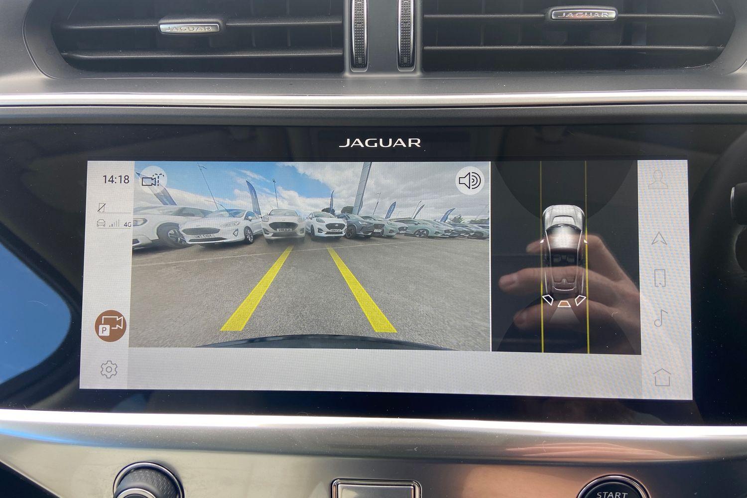 Jaguar I-PACE Photo 23