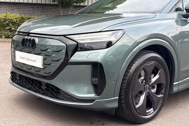 Audi Q4 E-Tron Photo 22