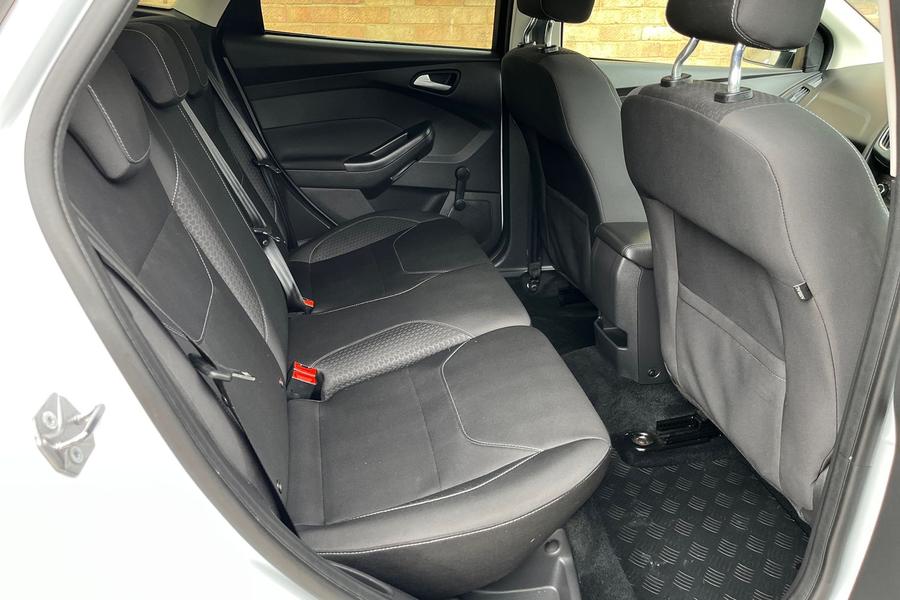 Ford FOCUS Photo autoimg-a1c8e7897a0be59b5e72ed0337a817c1461d99d6.jpg