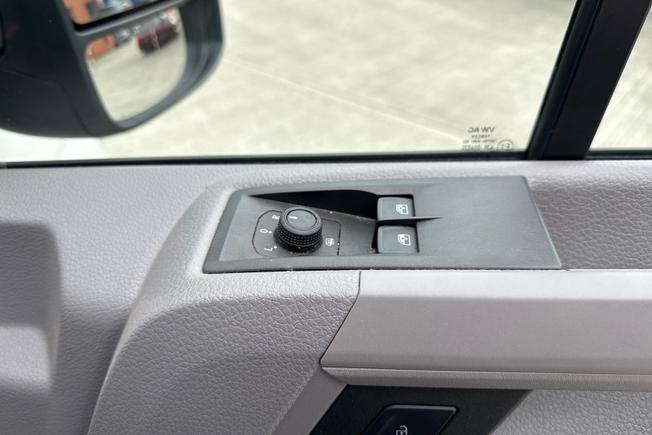 VOLKSWAGEN Crafter Photo 37