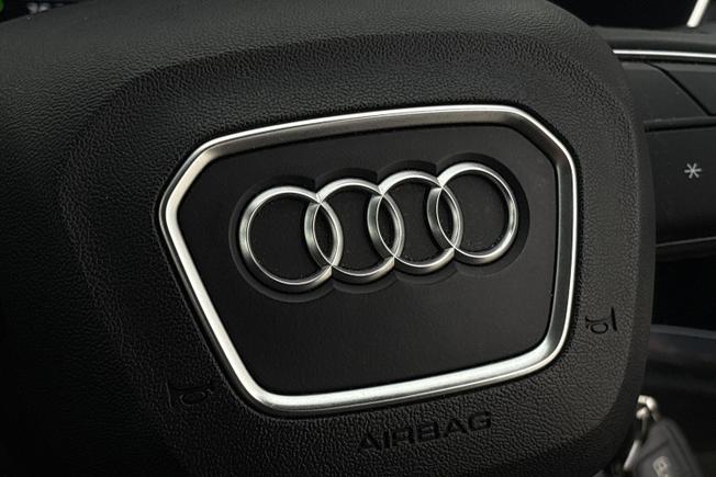 AUDI Q3 Photo 22