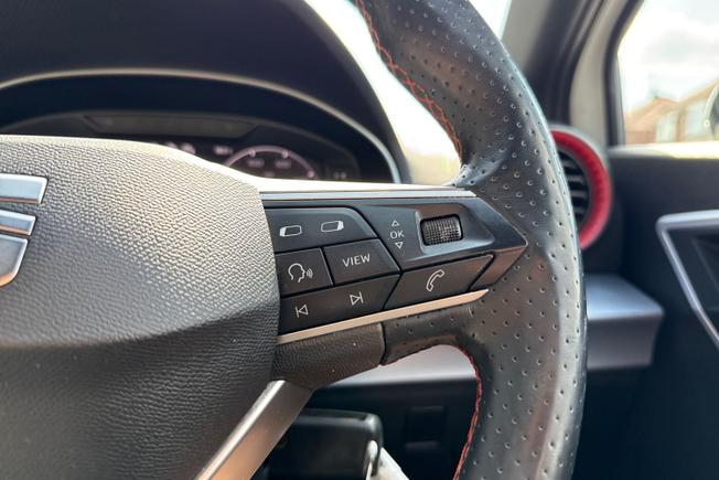 SEAT Ibiza Photo 17