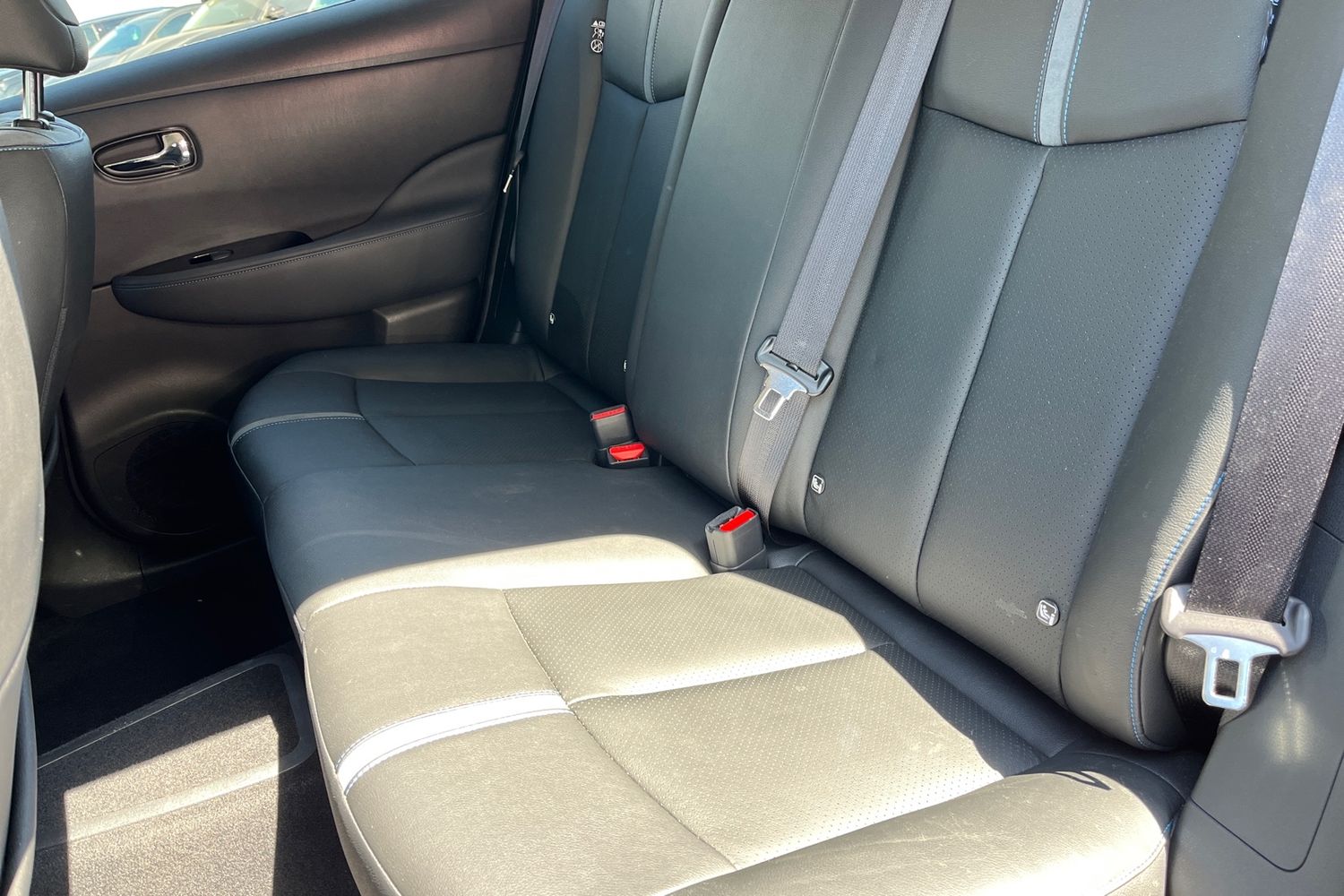 Nissan LEAF Photo 19